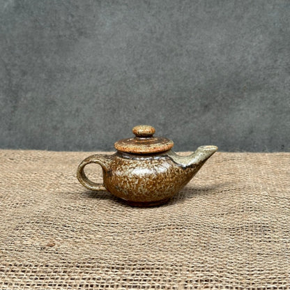 Tiny teapot - Earth Brown