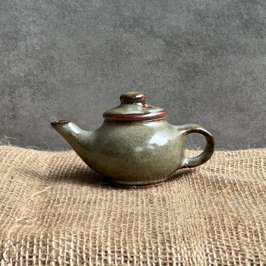 Tiny teapot - Ash Grey